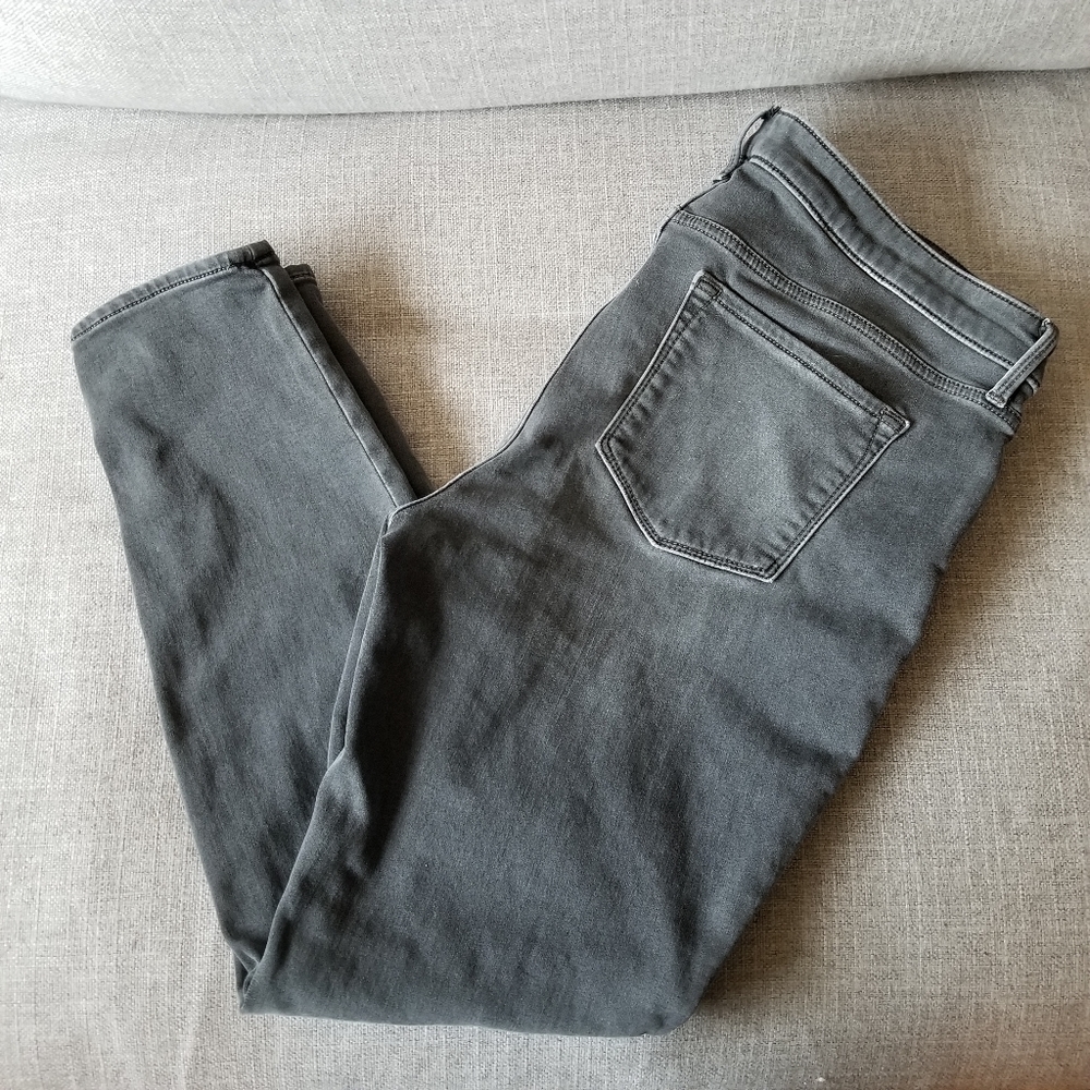 Old Navy Skinny Built-In Warm Jeans